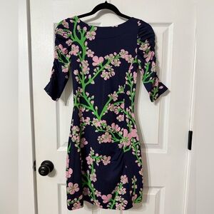 Lilly Pulitzer womens silk shift dress XS navy blue floral cherry blossom